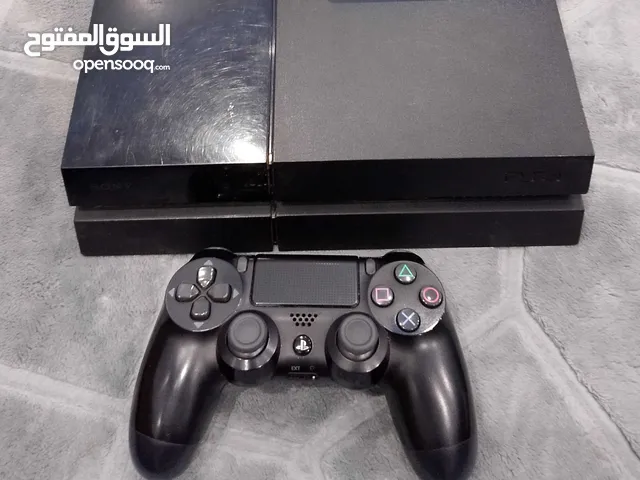 بلايستيشن 4 عادي مع يد جديده و شريط