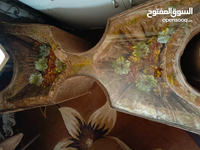 طاولة وسط عسلي