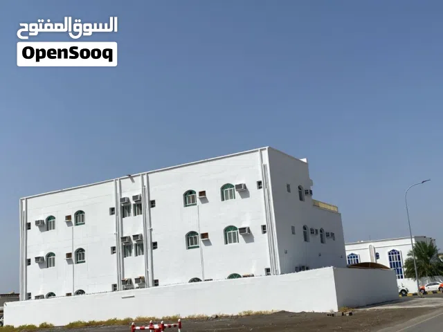 بناية سكنية للاستثمار بدخل ممتاز