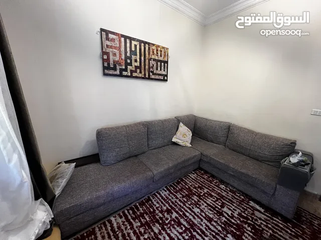 طقم كورنر امريكي فقط 100 دينار فخم جدا و نظيف بحاله الوكاله