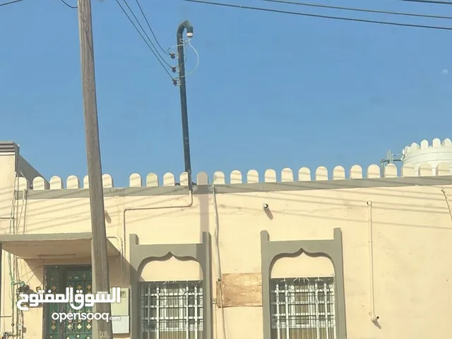 بيت عربي موقعه ممتاز جدا للبيع