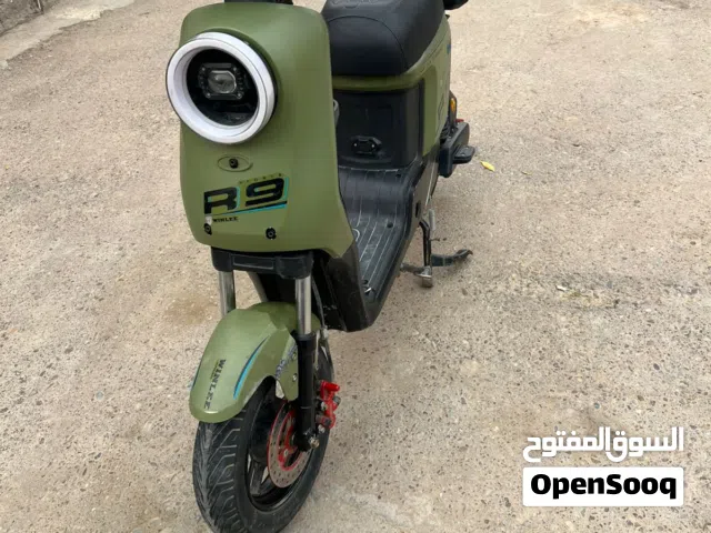 2025 ياماها YZF-R1