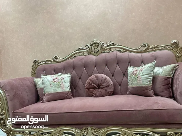 صالون كلاسيكي فاخر – خشب زان وصناعة إسبانية