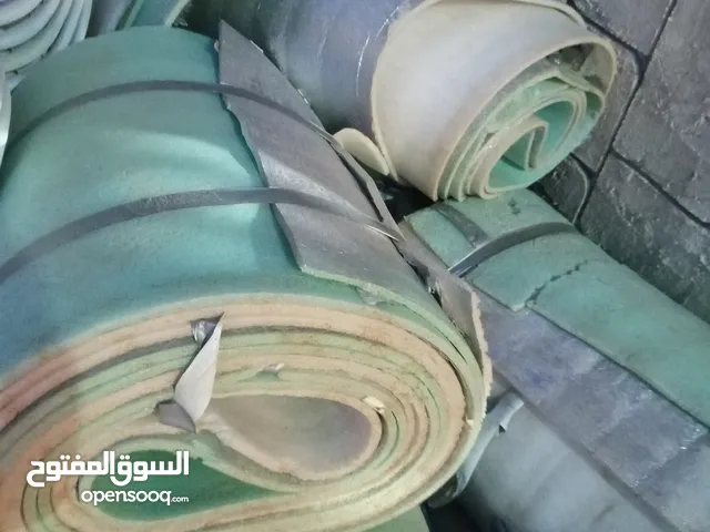 أرضيات فوم مستعملة 100 م2 للبيع للسجاد واستخدامات اخرى