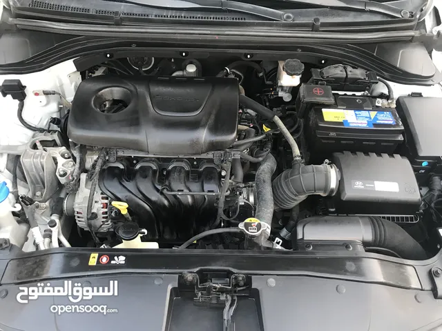 Hyundai Elantra 2018