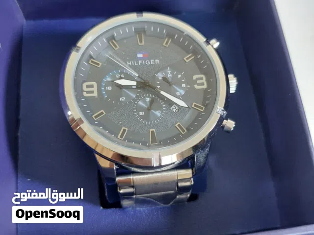 BOSS // TOMMY HILFIGER فخامة وحضور مميز