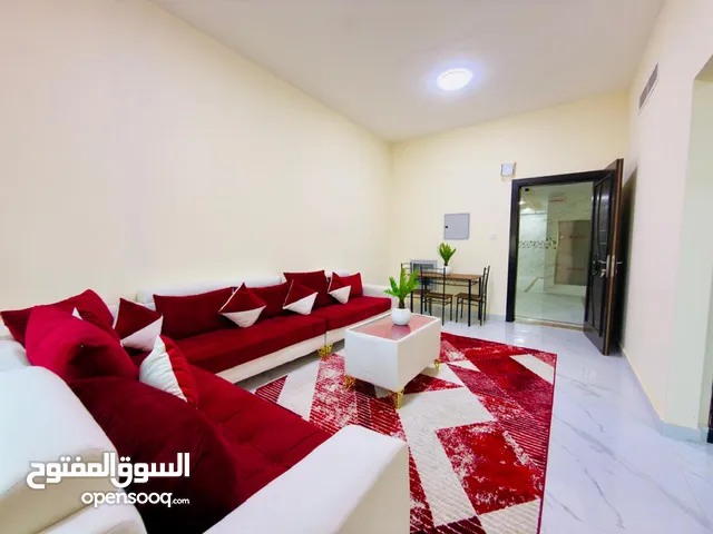 SH / غرفة وصالة مفروشة للايجار الشهري في عجمان - الراشدية /3/ - خلف الجراند مول - بلكونة