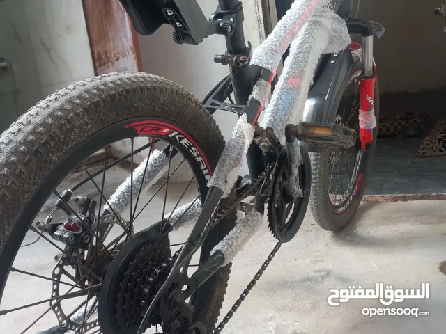 سيكل جديد كرت مستعمل فتره بسيط جداً سس 18 بقراطيسه عرطه السعر 120 الف قابل للتفاوض للمقطبين