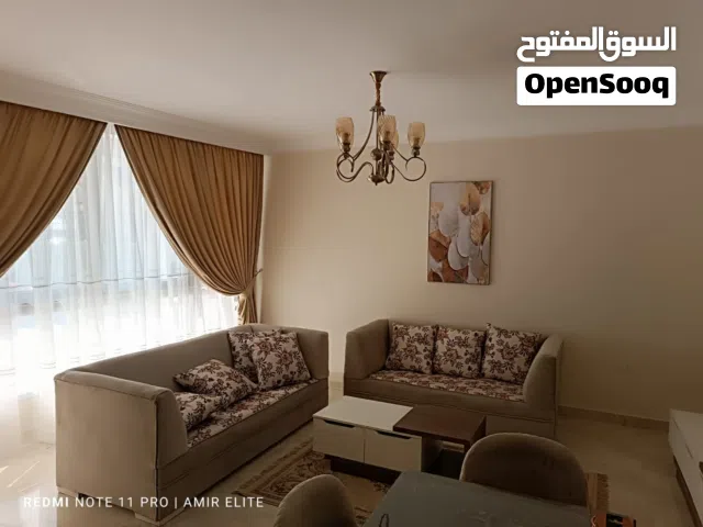 شقة للايجار مفروشة بالكامل في كمبوند وان قطامية