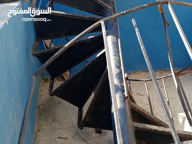 درج حديد دائري