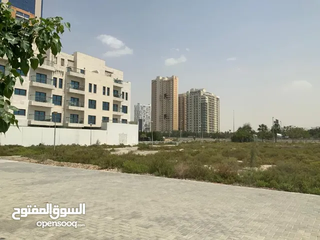 للبيع قطعة أرض سكنية فاخرة في مثلث قرية الجميرا (JVT)For Sale Prime Residential Plot in Jumeirah