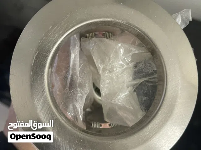 للبيع اسبوت لونه نحاسي عدد 12 حبه