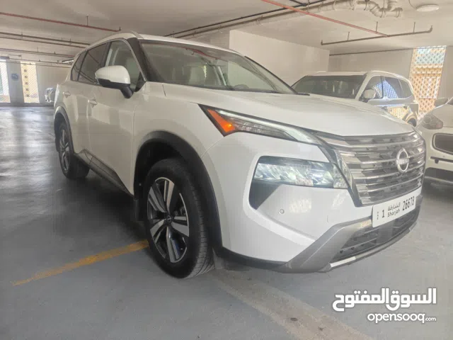Used Nissan Rogue in Sharjah
