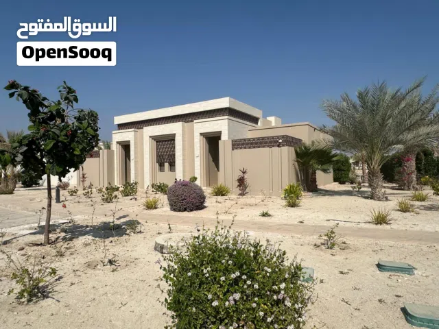 فيلا مؤثثة راقية بغرفة نوم واحدة للبيع في هوانا صلالة