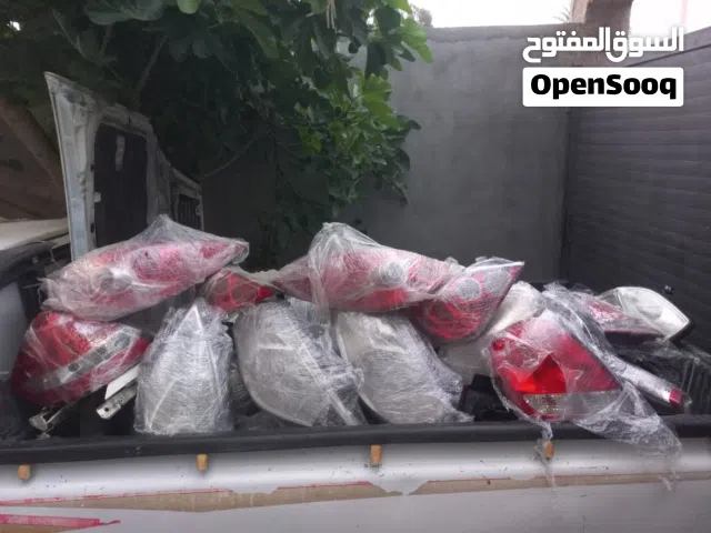 فنارات وسطبات وبروانتيات نيسان
