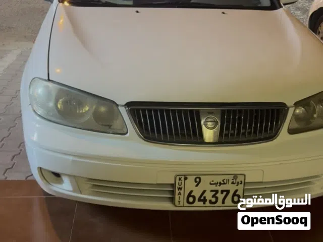 2004 نيسان صني SL