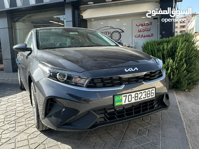 Sedan Kia in Amman