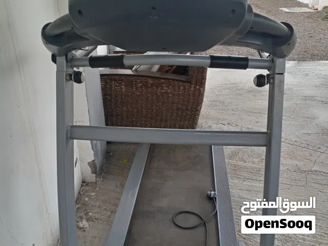 آلة مشي لعشاق الرياضة
