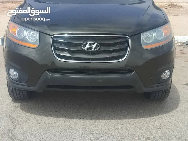 New Hyundai Santa Fe in Benghazi