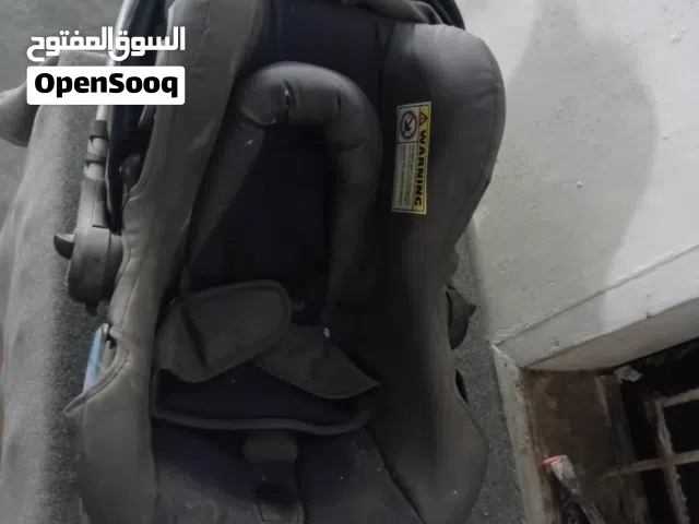 مقعد سيارة للاطفال