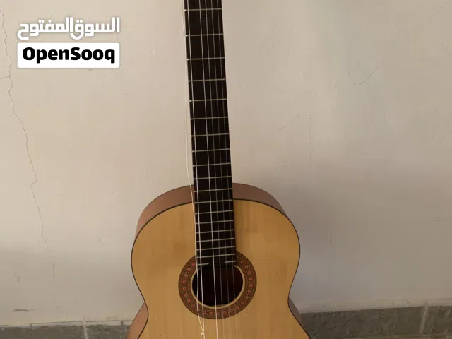جيتار اسباني ياماها c40