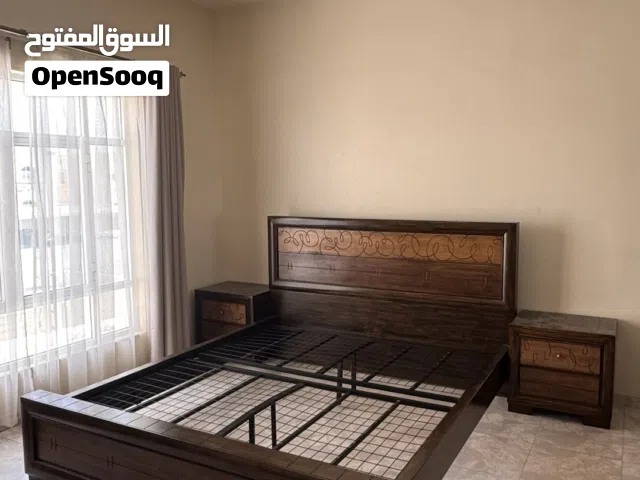غرفة نوم كاملة مستعملة بحالة ممتازة صناعة ماليزية