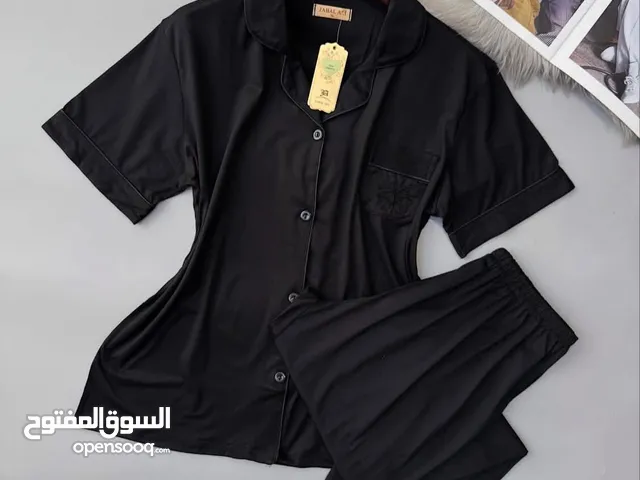 ملابس اسود بأاسعار مناسبه