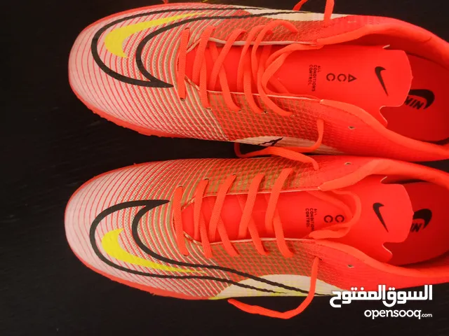 45 Sport Shoes in Tripoli