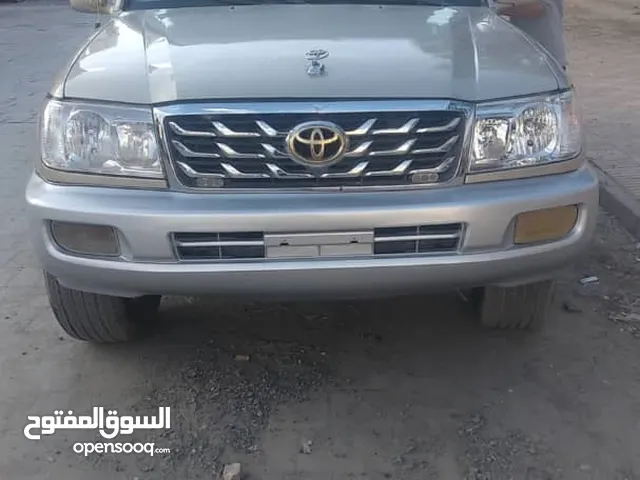 تويوتا لاندكروزر 2006