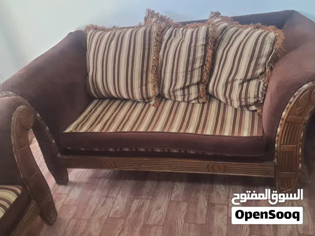 طقم كنب كويس ونظيف