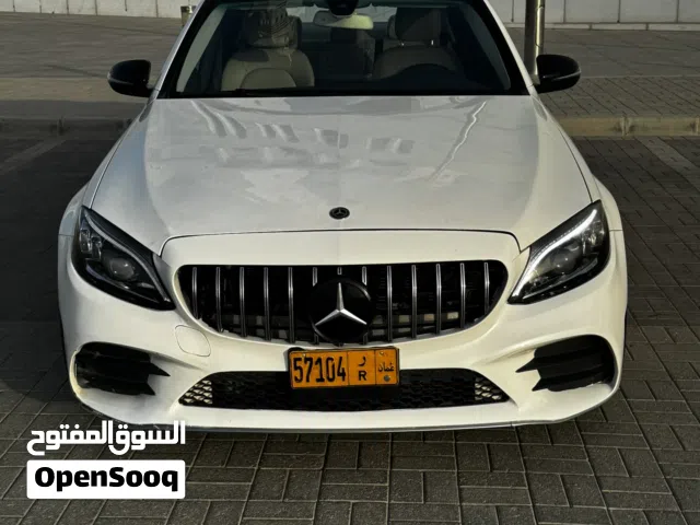 2016 مرسيدس بنز الفئة-C C 300
