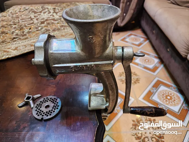 ماكنة لحمة يدوية