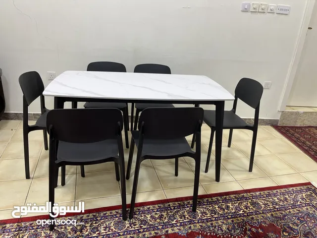 طاولة طعام للبيع