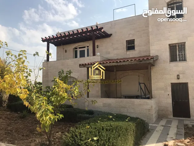 700m2 5 Bedrooms Villa for Rent in Amman Dabouq