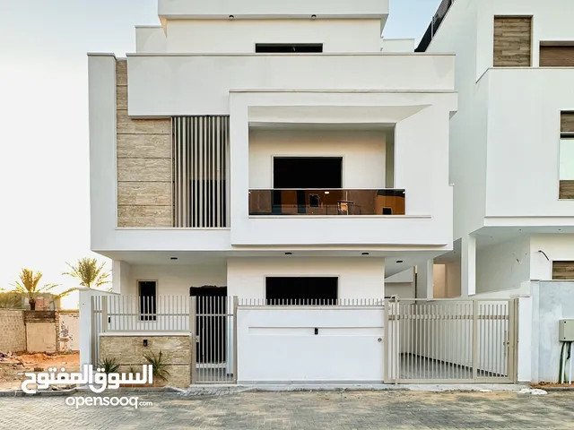 190m2 3 Bedrooms Apartments for Sale in Tripoli Al-Serraj