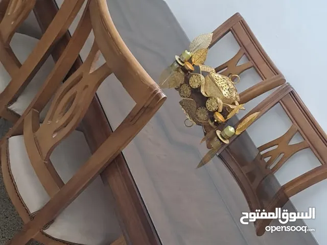 طاولة سفره بحال الوكالة 180 قابل للتفاوض