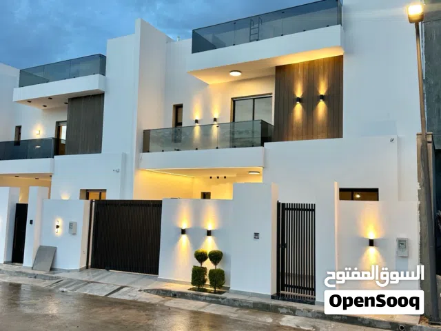 440 m2 More than 6 bedrooms Villa for Sale in Tripoli Al-Serraj