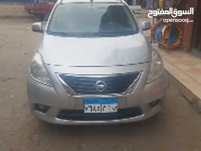 Nissan Sunny S in Damanhour