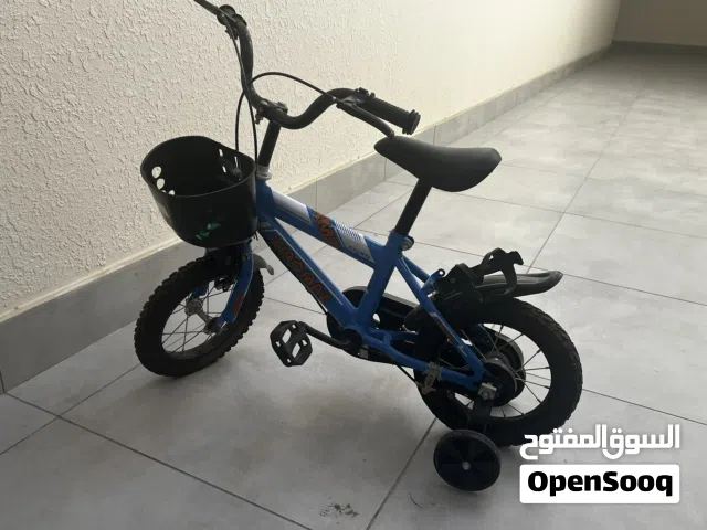 دراجة أطفال للبيع بحالة ممتازة (عمر 3 إلى 6 سنوات)
