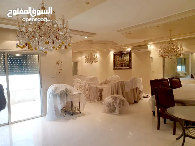 355 m2 4 Bedrooms Apartments for Sale in Amman Um El Summaq