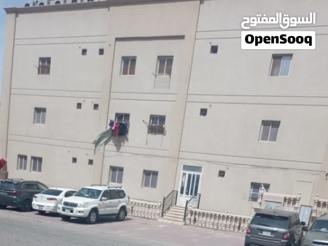 للإيجار عائلات غرفه وصاله ومطبخ وحمام الفروانيه ق 2 شارع 81