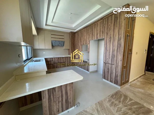 230 m2 4 Bedrooms Apartments for Rent in Amman Al Kursi