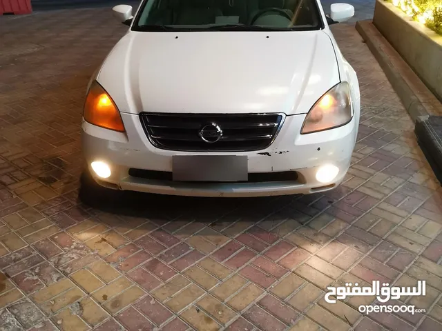 Used Nissan Altima in Um Salal