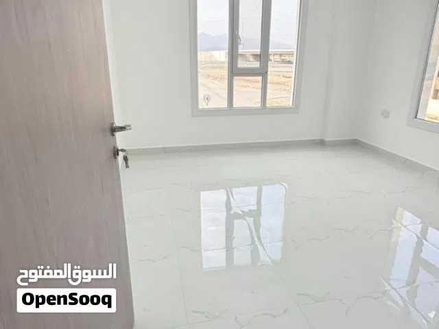 شقه للايجار في مسقط الموالح ب 2 غرف نوم تتميز الشقه في مكان جميل واستراتيجي قريب من جميع الخدمات...