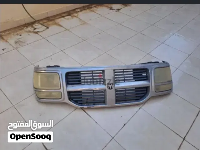 للبيع شخال وهيدلايت jeep cherokee 2009 مستخدمين