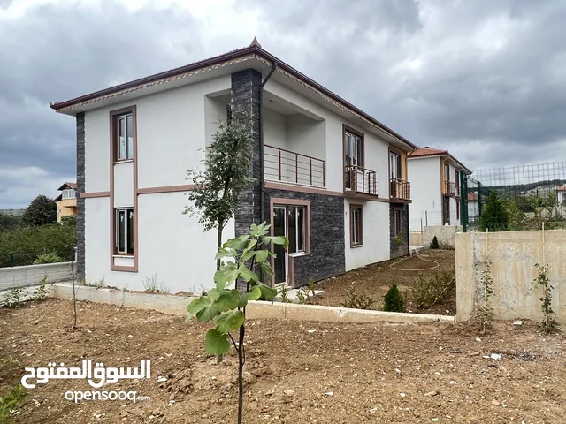 280 m2 4 Bedrooms Villa for Sale in Kocaeli İzmit