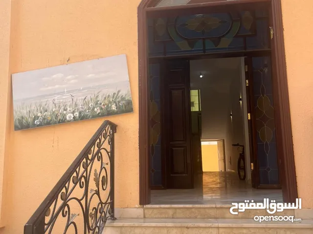 180 m2 1 Bedroom Apartments for Rent in Abu Dhabi Shakhbout City