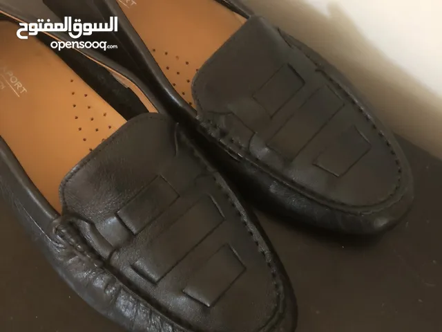 39.5 Casual Shoes in Amman