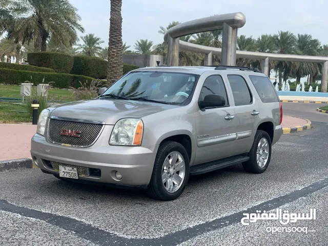 GMC Yukon 2009 in Hawally