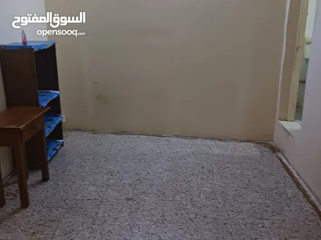 studio flat for rent bd 130